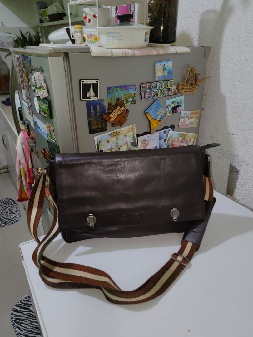 BALLY CROSSBODY BAG, Luxury, Bags & Wallets on Carousell
