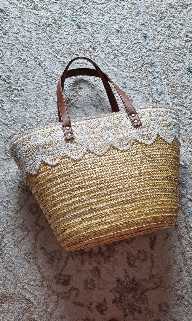 Rattan shop beach tote