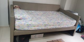 (Category: ) located in . Submitted by jayn81 (Listing ID 1266492949, Image 1). Description: .