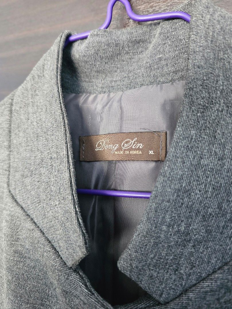 Blazer (Category: Coats, Jackets and Outerwear) located in Singapore. Submitted by jurongdoraemon (Listing ID 1266480025, Image 3). Description: bought this in Korea but didn't have the chance to wear it..