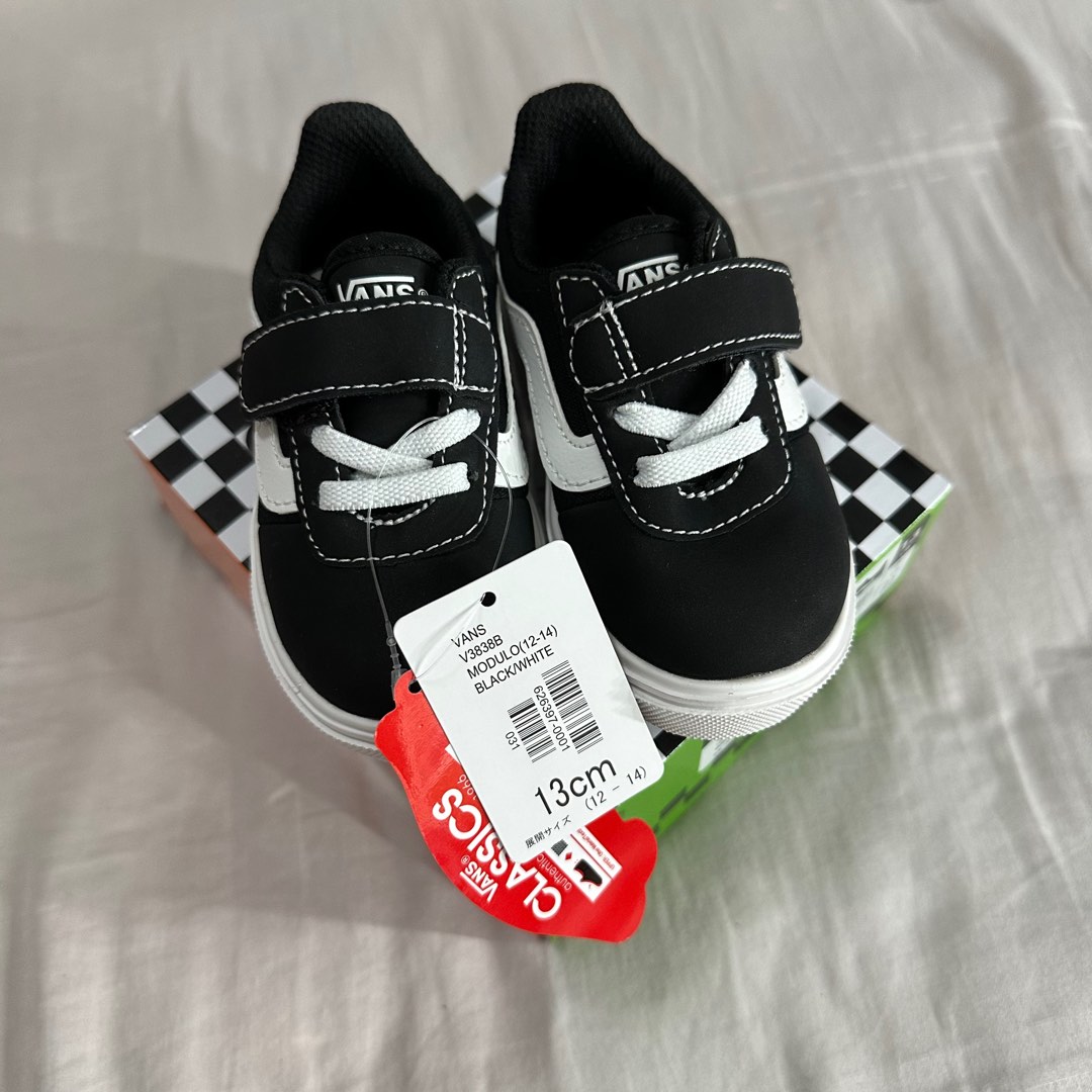 White strap cheap on vans