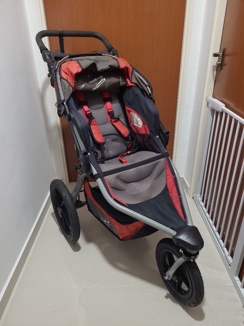 BOB jogging stroller, Babies & Kids, Going Out, Strollers on Carousell