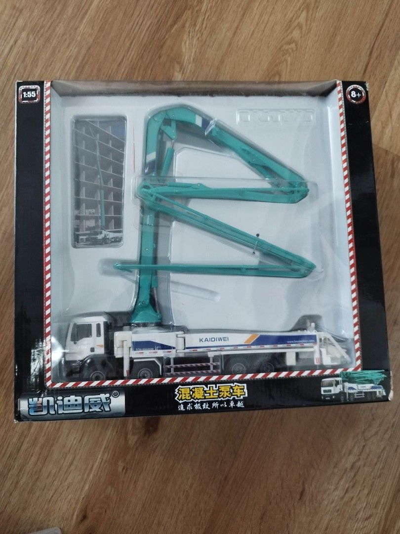 Brand new 1 55 alloy die cast concrete pump truck toy model