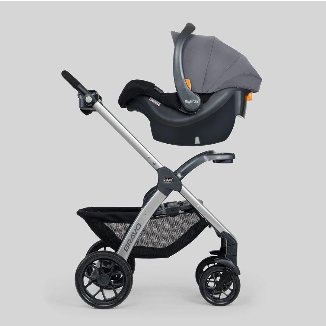 Brand new Chicco Bravo 3 in 1 Trio Travel System Quick Fold Car