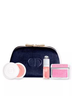 Instock] Chanel USA Holiday Gift Sets , Beauty & Personal Care, Face,  Makeup on Carousell