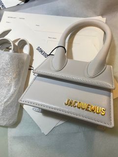 SUPER AFFORDABLE BRAND NEW AUTHENTIC ORIGINAL JACQUEMUS LE CHIQUITO MINI WHITE SLING BAG LUXURY ITEM PERFECT GIFT FOR THIS CHRISTMAS