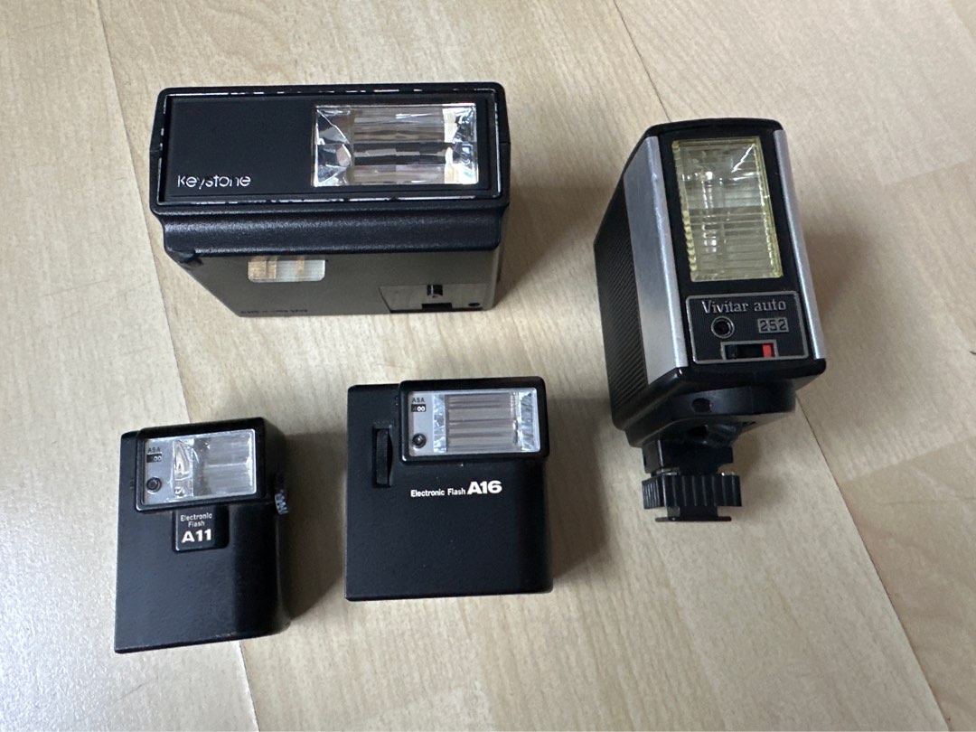Bunch of vintage flashes for film camera, Photography, Photography ...