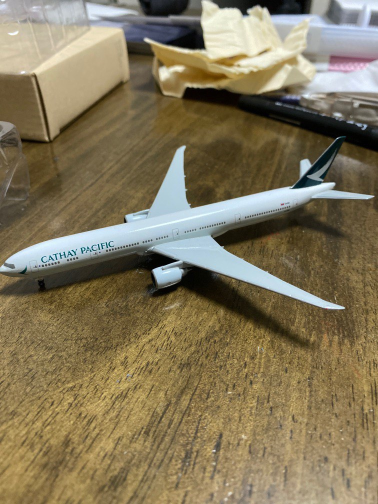 Cathay Pacific Boeing 777-300ER 1:500, 興趣及遊戲, 玩具& 遊戲類 