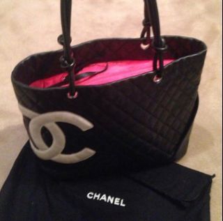 CHANEL  No.5 Large Tweed Limited Edition Tote, Women's Fashion