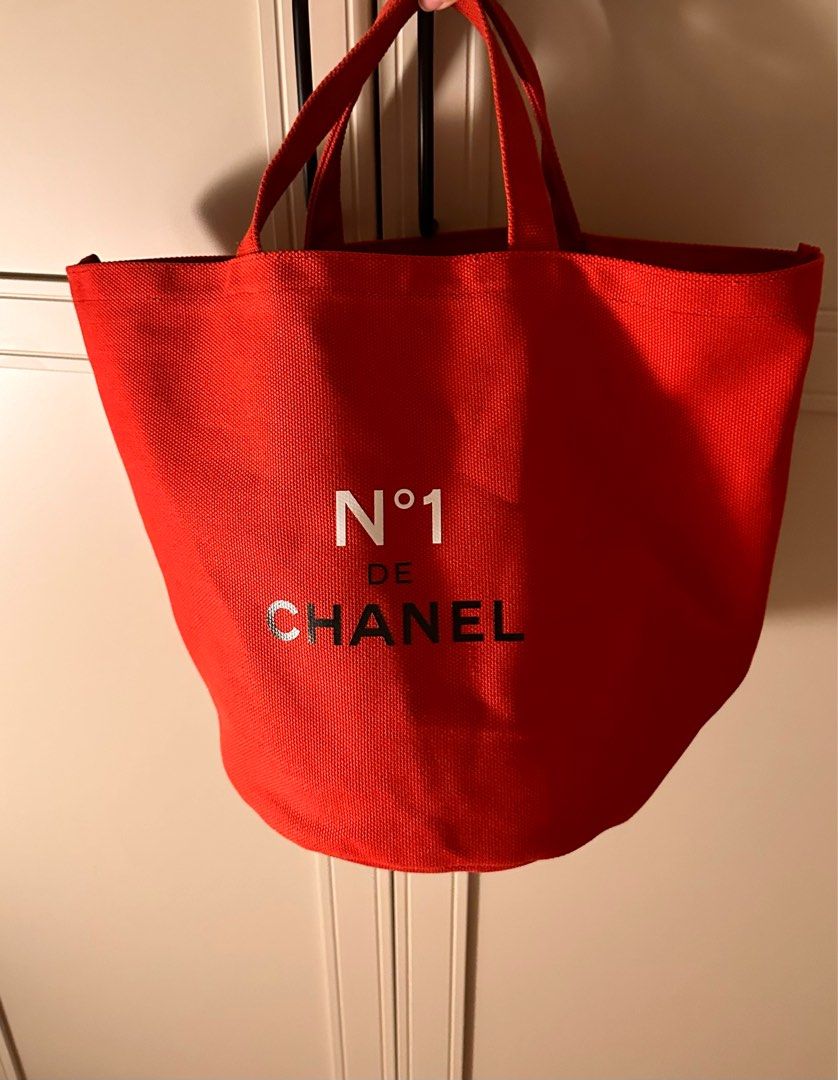 Chanel No1 VIP event tote bag, 女裝, 手袋及銀包, Tote Bags - Carousell