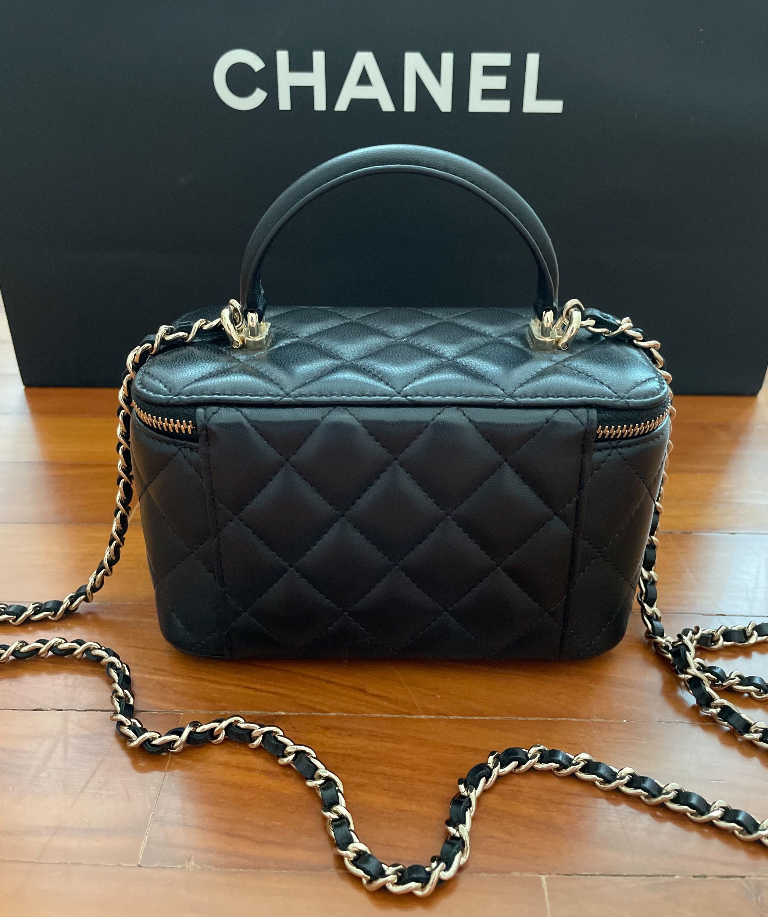 Chanel Top Handle Vanity In Black (not 24C)