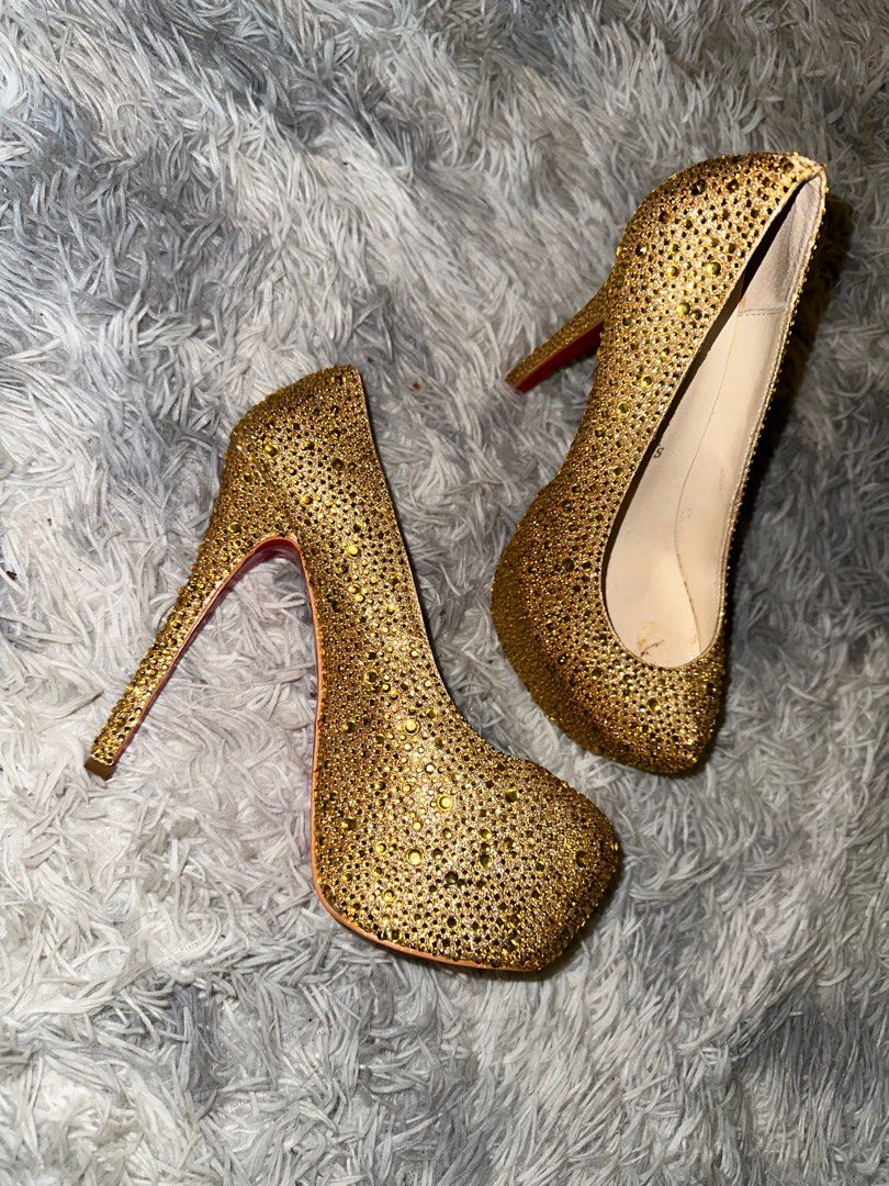 Christian louboutin 2025 sparkly heels