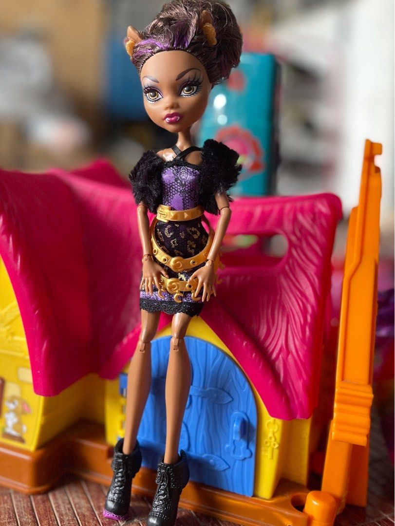 Clawdeen Wolf Monster High Doll Scaris City of Frights Doll Mattel