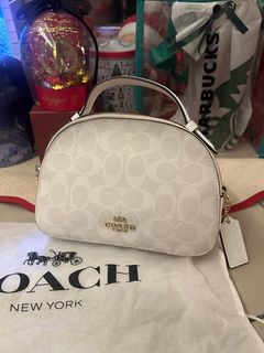 (Category: ) located in . Submitted by maggie82819 (Listing ID 1266590034, Image 1). Description: .