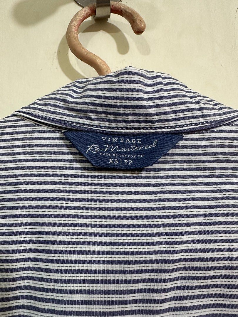 Cotton On Polo Shirt (stripes) (Category: Tshirts & Polo Shirts ) located in Manila. Submitted by jaydeeyuri (Listing ID 1266465379, Image 2). Description: Bought directly from the store XS but can fit 5'10 slim guys.