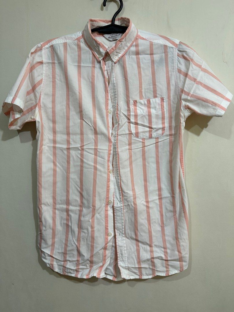 Cotton On Polo Shirt (stripes peach) (Category: Tshirts & Polo Shirts ) located in Manila. Submitted by jaydeeyuri (Listing ID 1266465613, Image 1). Description: Bought directly from the store XS but can fit 5'10 slim guys.