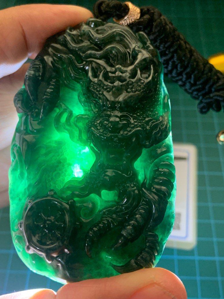 Dark green deals jade pendant
