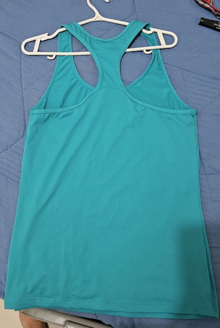 Decathlon tank top (Category: Activewear) located in Taguig. Submitted by gracecdb (Listing ID 1266570718, Image 2). Description: size xs-small Domyos - Decathlon.