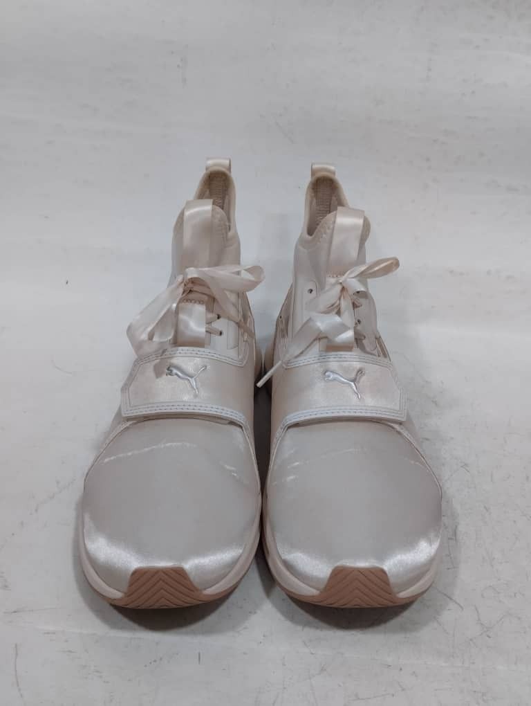 Phenom satin en sales pointe