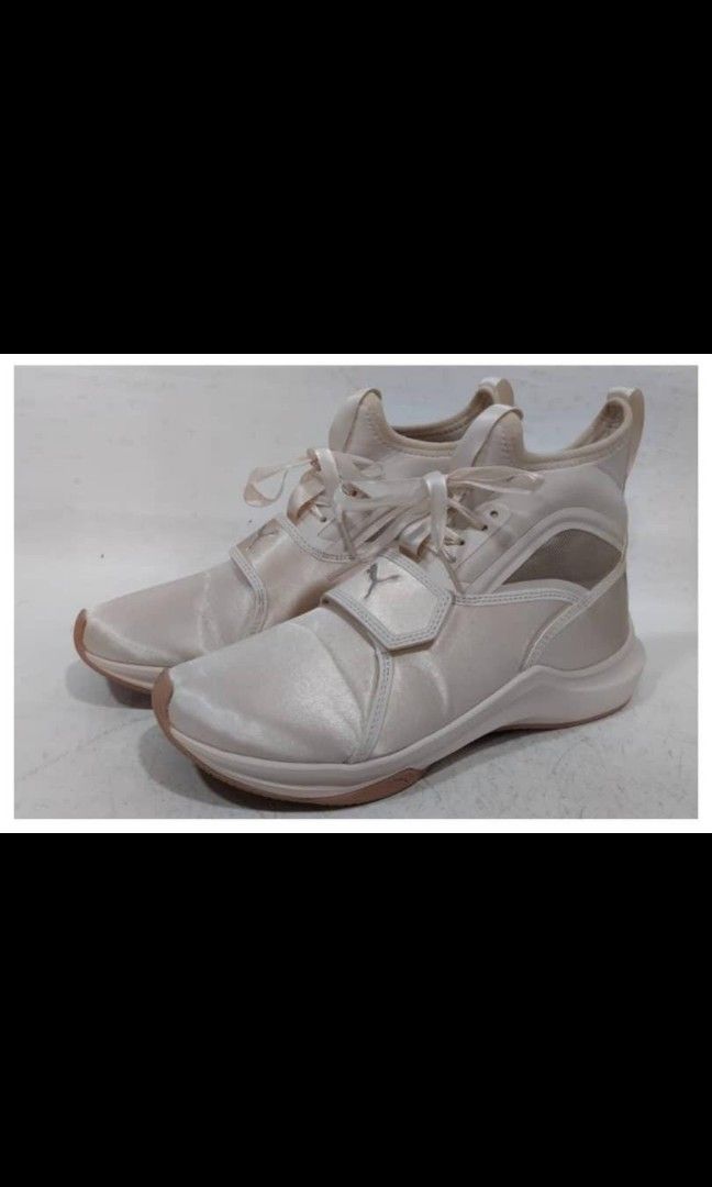 Phenom satin outlet en pointe