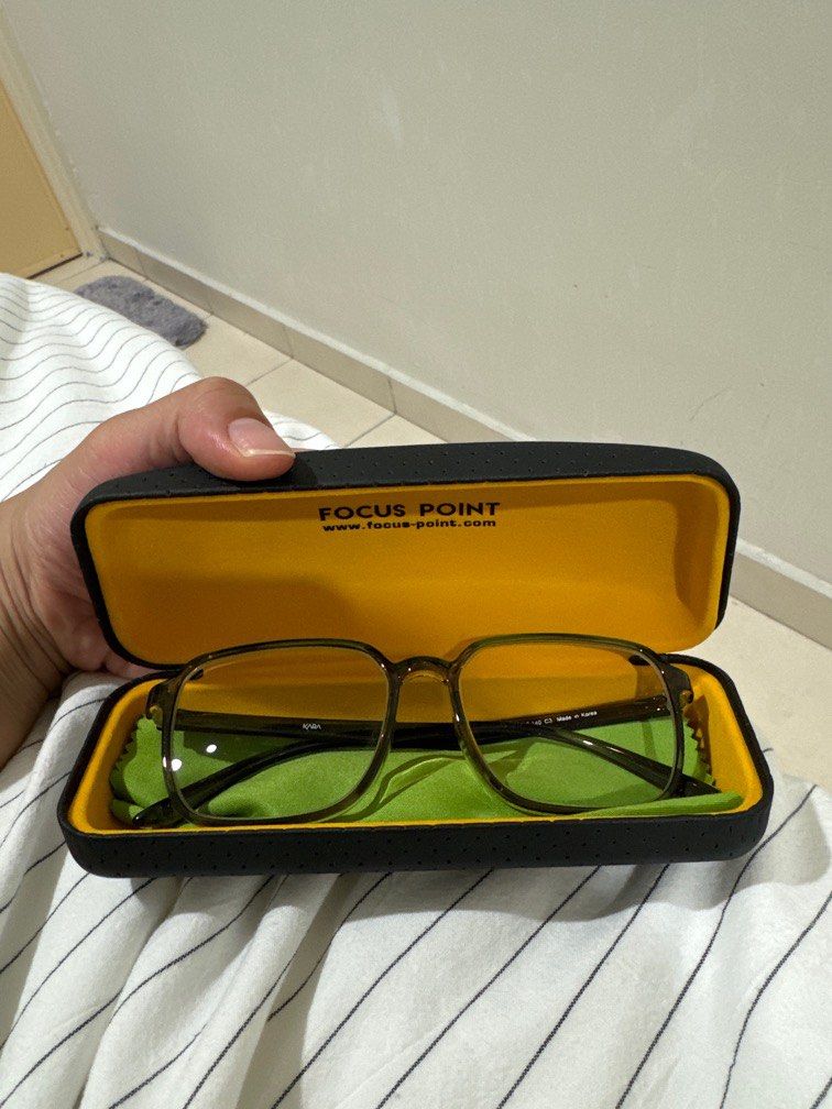 Focus Point Glasses with power 100, Men's Fashion, Watches