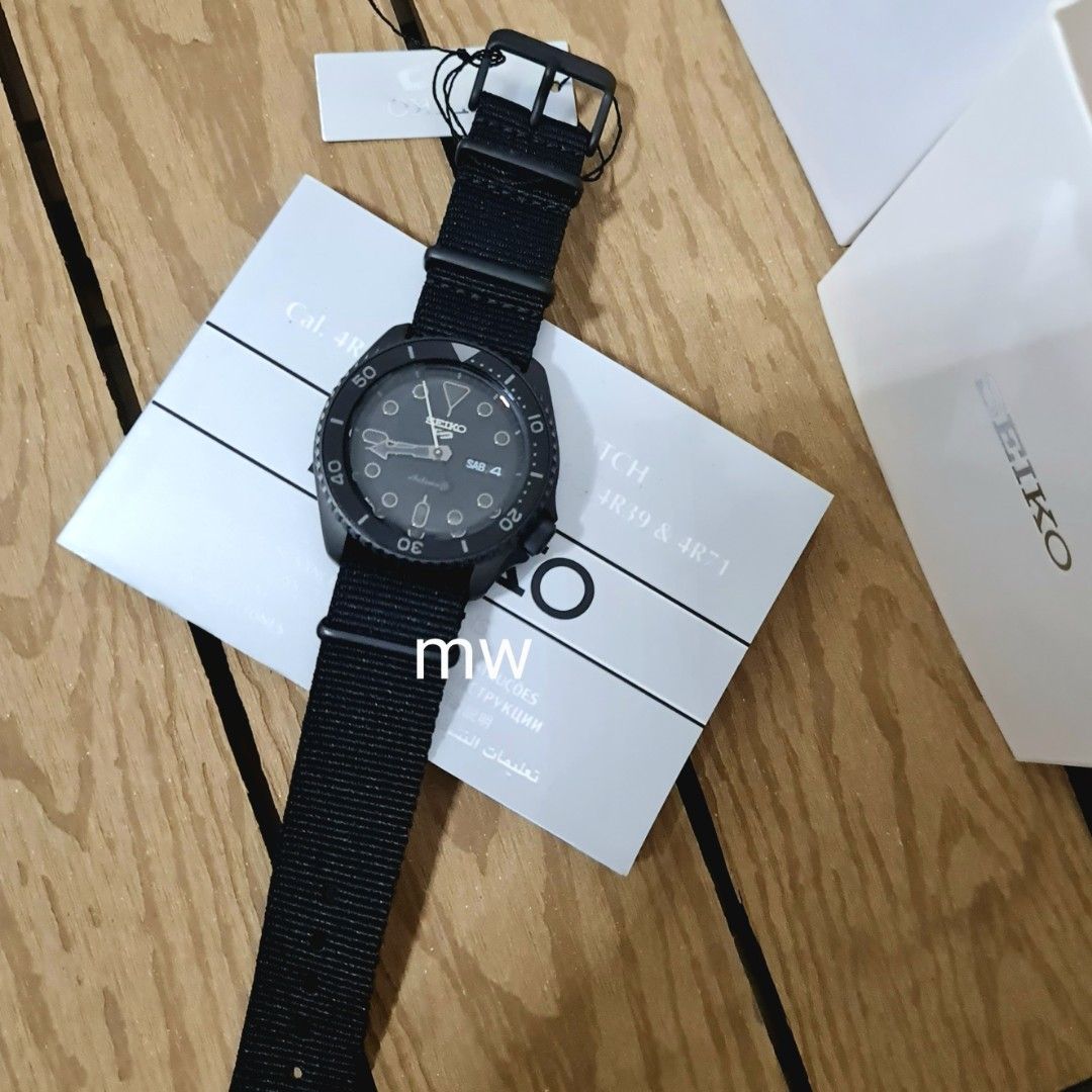 Genuine seiko automatic men s Gents nylon sports watch brand new