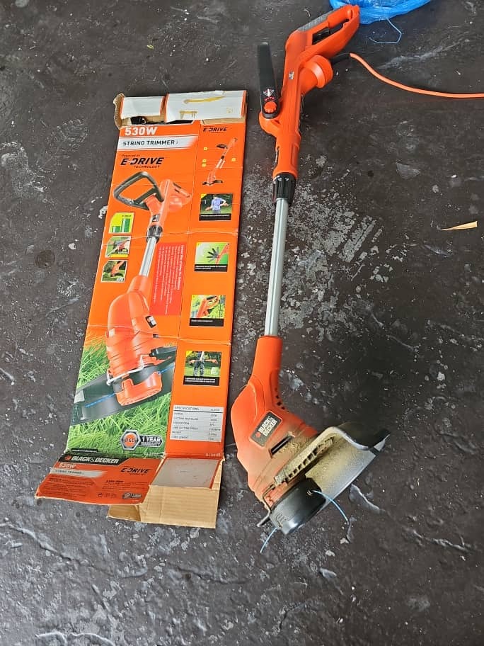 Grass Trimmer Used String Trimmer Pemangkas Rumput Terpakai Black