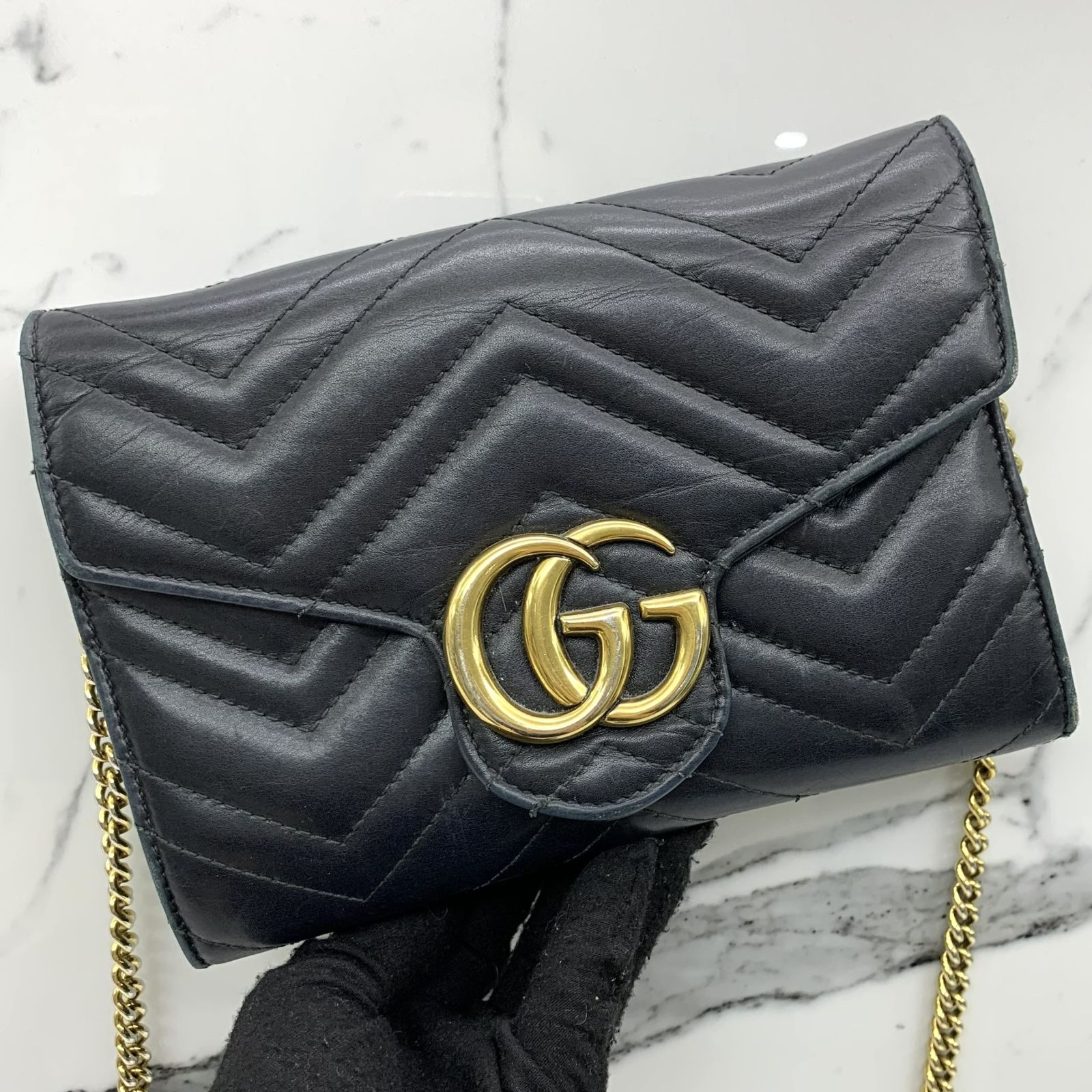 GUCCI 474575 BLACK MARMONT WALLET ON CHAIN