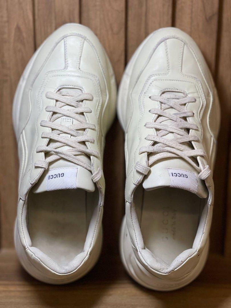 Gucci shoes off store white