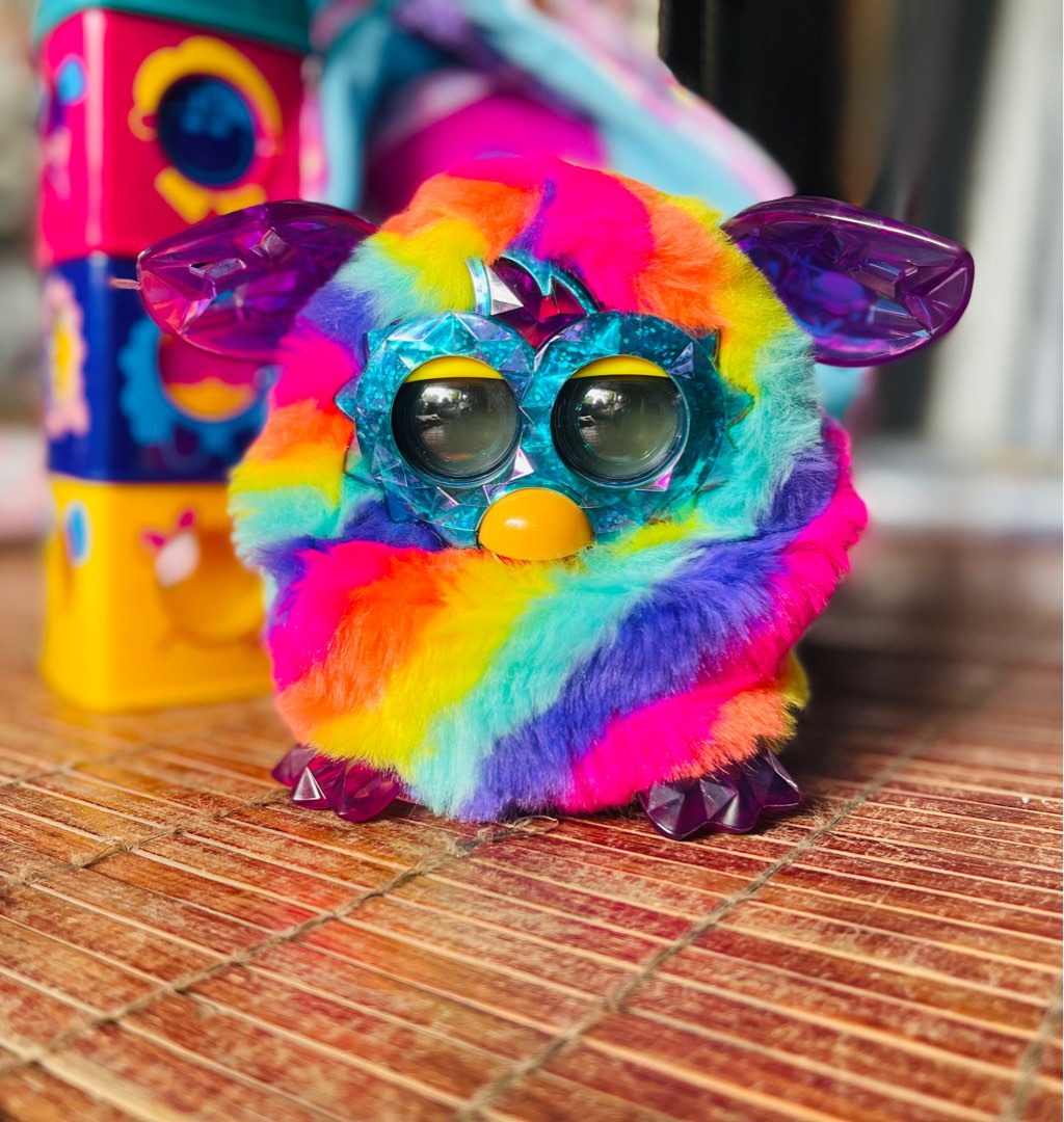 Furby Boom Crystal Series Rainbow Edition