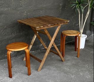Here's another set of wooden folding table with stools  Selling in good price. Dm to inquire 📩
