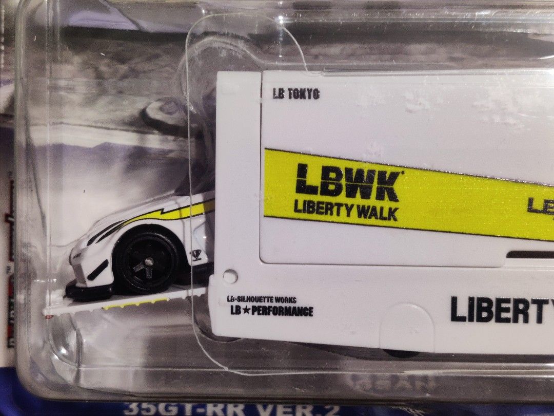 Hot Wheels Car Culture Team Transport LBWK LB Silhouette Nissan 35GT ...