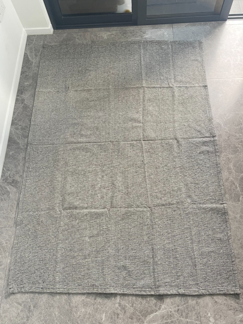 Ikea TIPHEDE Rug, flatwoven, black/natural, 155x220 cm, Furniture