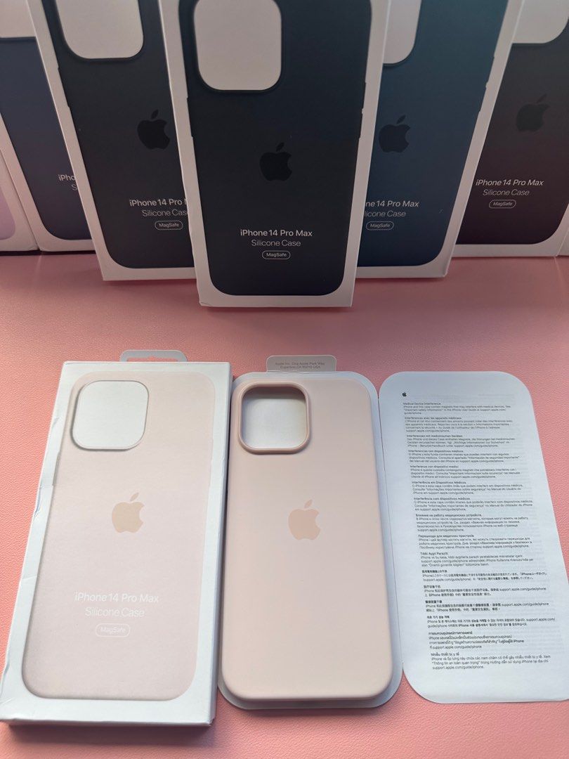 iPhone 14 Pro Max Magsafe Silicone Case (Chalk Pink) (Category: Cases & Sleeves) located in Quezon City. Submitted by danii_03 (Listing ID 1266612486, Image 1). Description: .