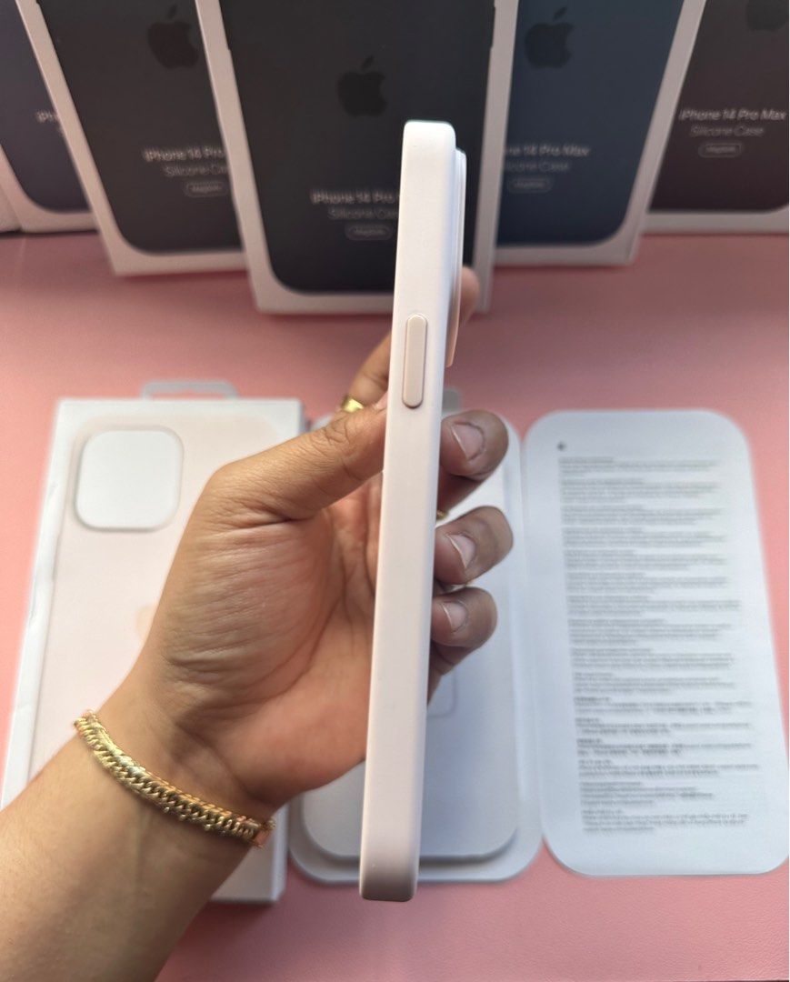 iPhone 14 Pro Max Magsafe Silicone Case (Chalk Pink) (Category: Cases & Sleeves) located in Quezon City. Submitted by danii_03 (Listing ID 1266612581, Image 3). Description: .