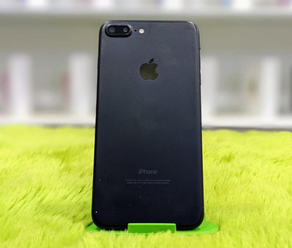 iPhone 7plus 128gb (Category: iPhone 7 Series) located in Manila. Submitted by TekiCashGadgetsph (Listing ID 1266530167, Image 1). Description: (FU) Open-line, any sim working (worldwide) - Guaranteed original iPhone not fake/copy Complete accessories with box Secondhand Good as new not abused! Presentable •Original Lcd • no issue hidden issues • no apple id / iCloud id • Good batthealth • Good cam front/back • Good Performance • Good touch id • 