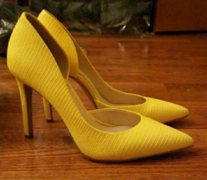 Jessica Simpson Claudette Yellow D orsay Pointy Pumps Stiletto