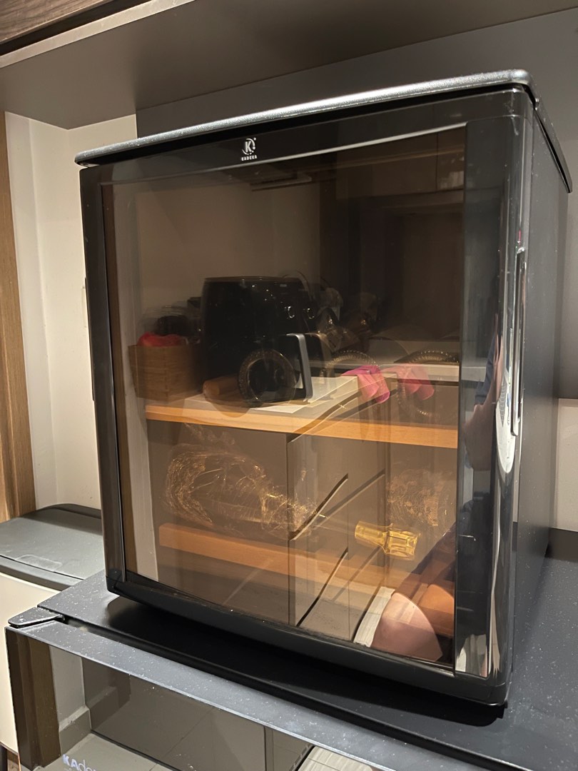 Kadeka wine chiller 15 bottles, TV & Home Appliances, Kitchen