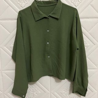 Kemeja Crop Crinkle Wanita Crincle Adem