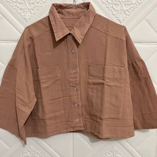 Kemeja Crop Linen Oversize