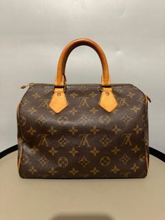 Louis Vuitton Beige & Fuchsia Jacquard Speedy 20 Bandouliere Shoulder –  Love that Bag etc - Preowned Designer Fashions