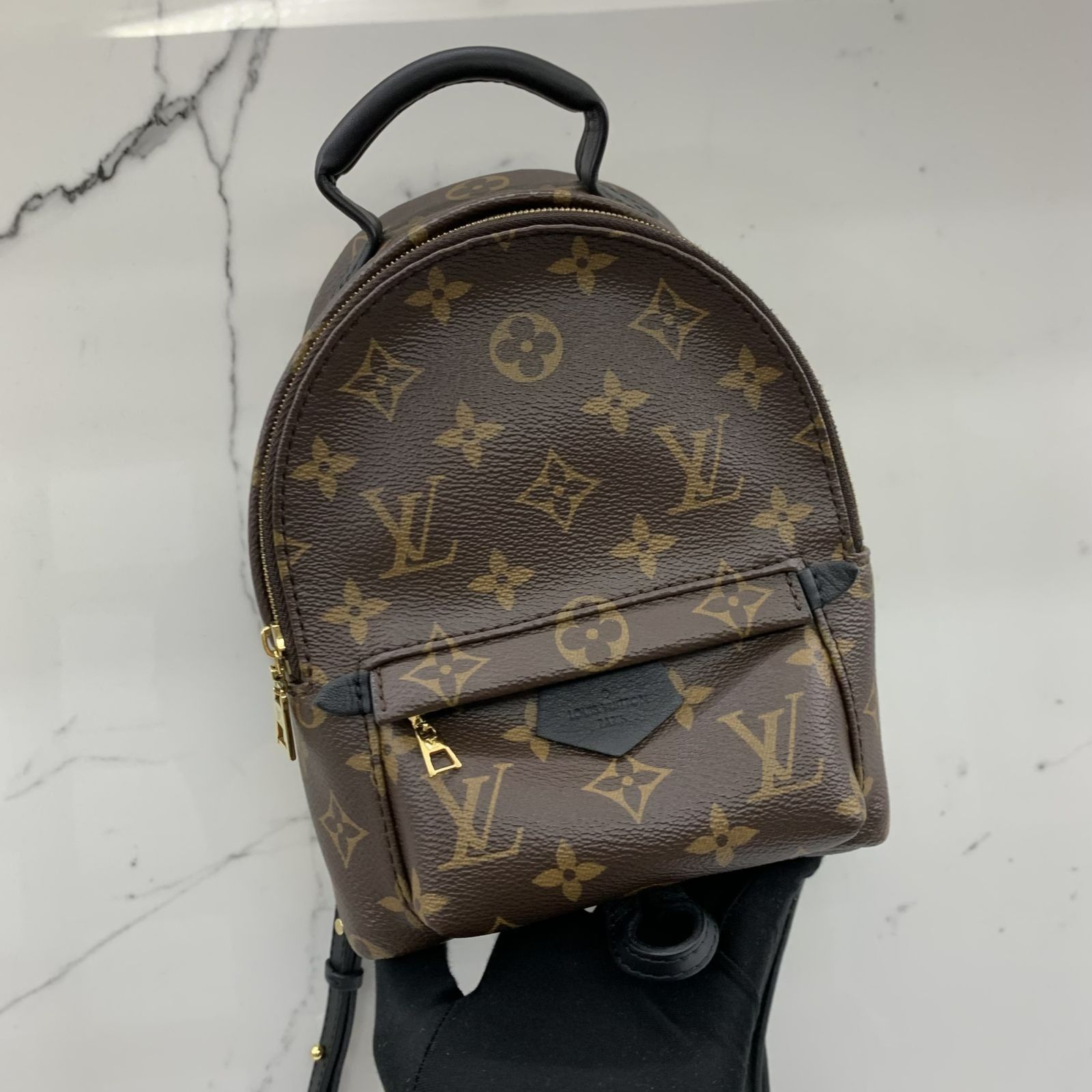 Authentic Louis Vuitton Montsouris MM Backpack, Luxury, Bags & Wallets on  Carousell