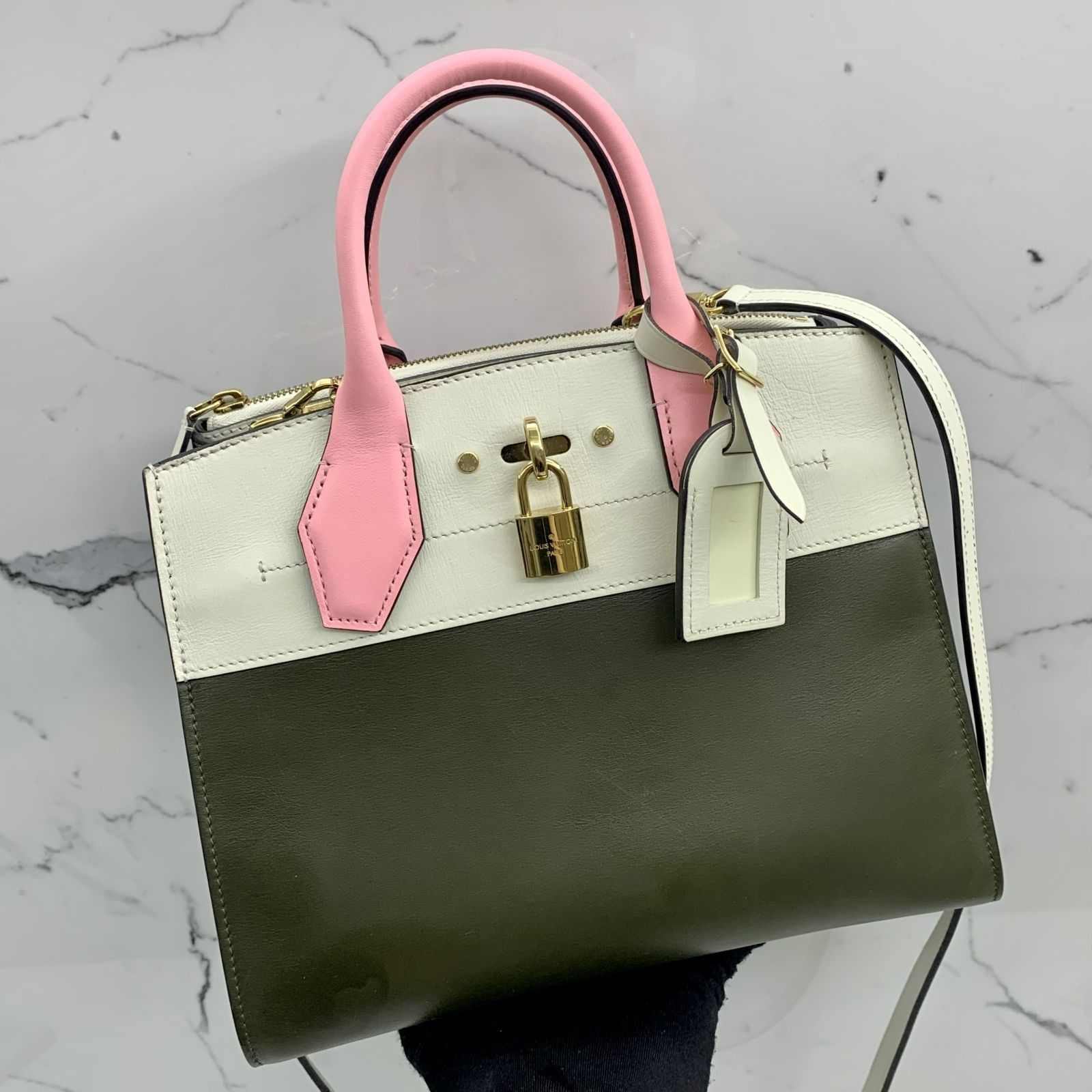 City steamer leather handbag Louis Vuitton Multicolour in Leather - 22971545