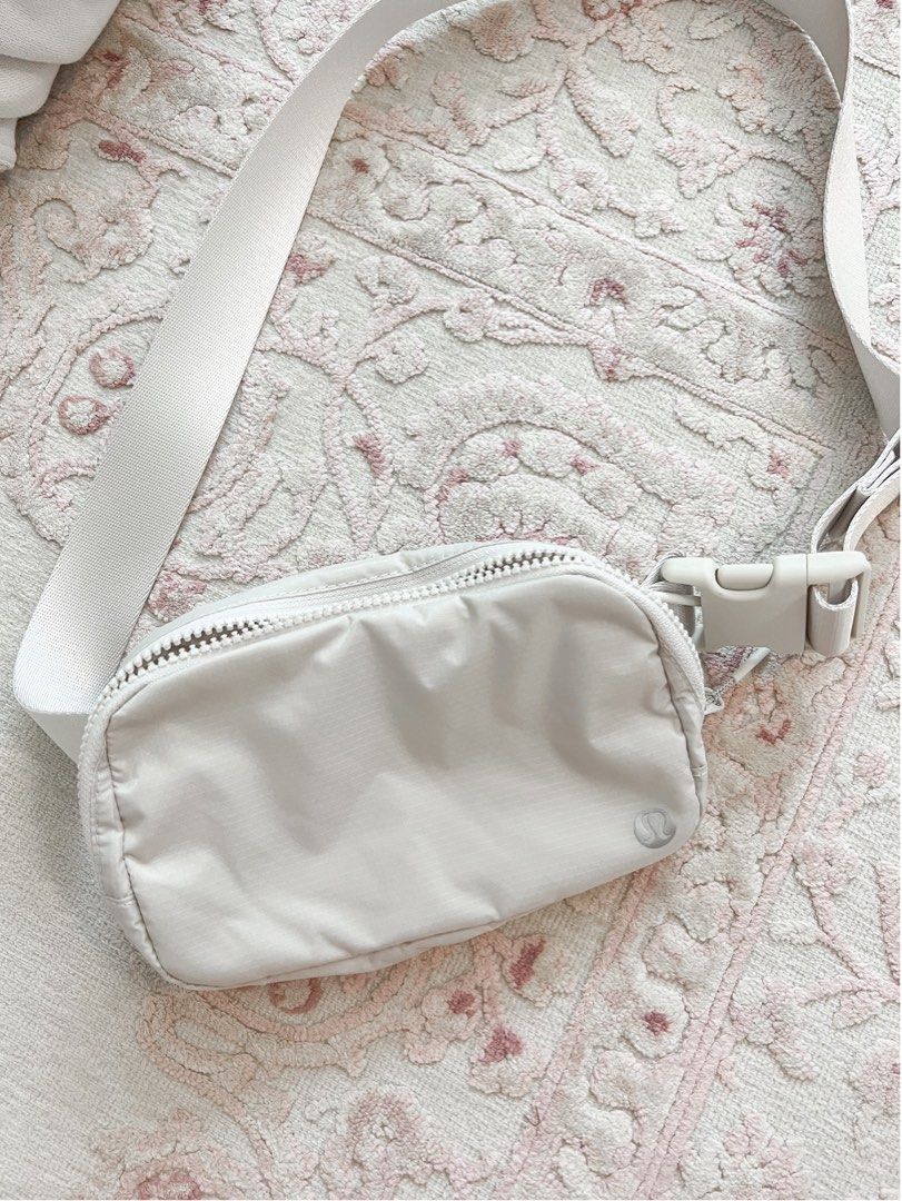 Lululemon Everywhere Belt Bag White Opal, Women's Fashion, Bags & Wallets,  Cross-body Bags on Carousell