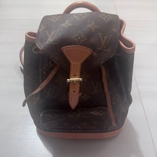 （分類：）位於 。 由 salisala 提交（商品編號 1266465587，圖片 1）。簡介： 。