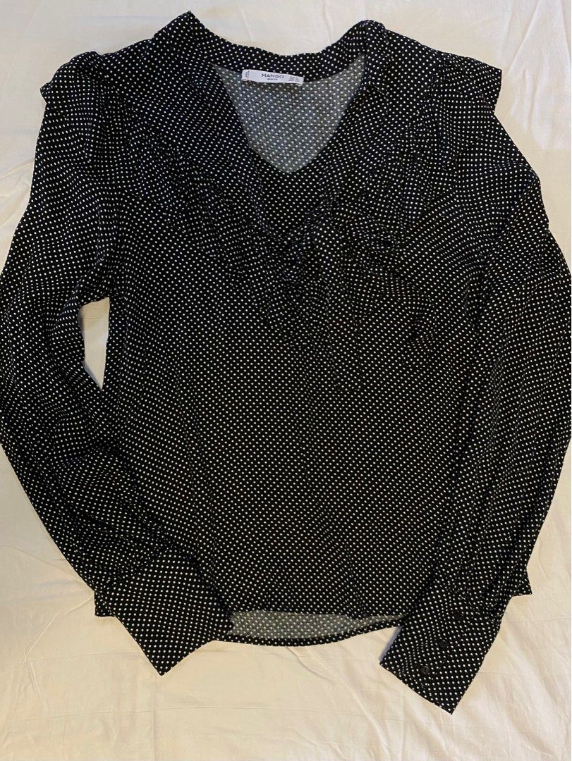Mango Black/White Ruffle Long-sleeve Blouse (Category: Blouses) located in San Pedro. Submitted by 2chic (Listing ID 1266493533, Image 3). Description: Fits: S 💰: GCash 🚚: Gogo Express / Lalamove (SF c/o Buyer) FOR YOUR INFORMATION * Item’s actual color may slightly vary, due to different device screen settings *Read the item description carefully *No proof of payment, No shipping *No return, No exchange PM for inquiry, enjoy shopping! Thank yo