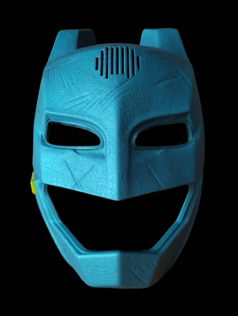 Batman v superman voice changer helmet top