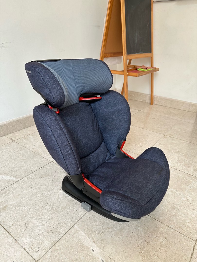 Maxi cosi rodifix airprotect nomad 2024 blue