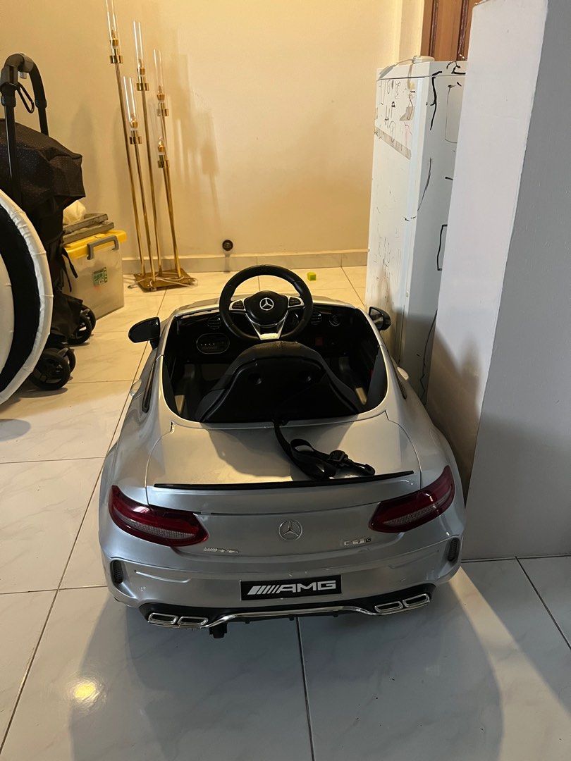 Hobby Mercedis Mercedes Kiddy ride, Hobbies & Toys, Toys & Games on Carousell