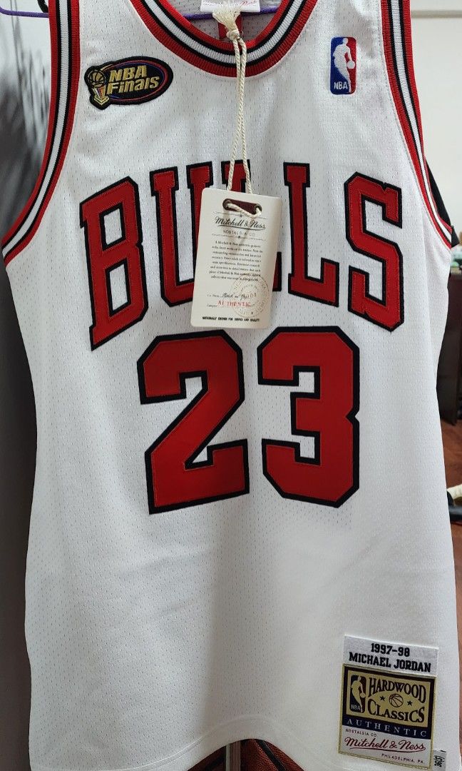 Mitchell and ness michael jordan discount